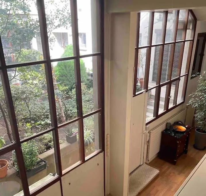 Apartamento Loft On A Garden, Charm & Calm And Elegant *